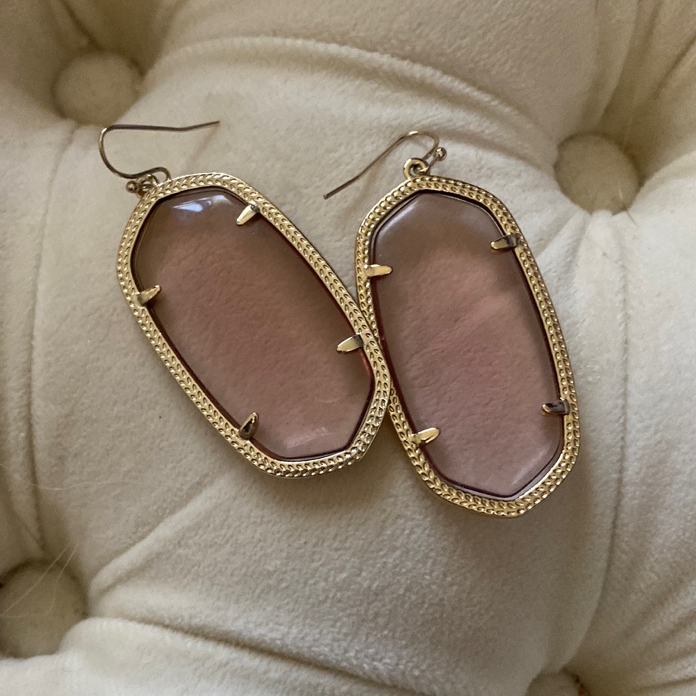 PROTOTYPE Kendra Scott Danielle